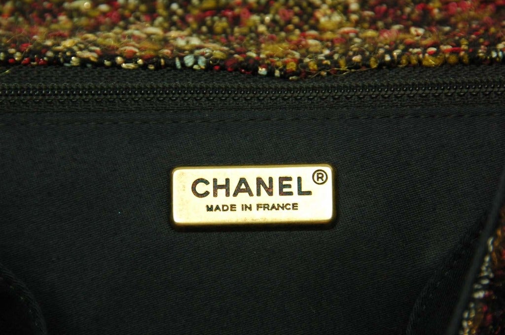CHANEL Paris/Byzance Limited Edition Lesage Tweed Jewel Encrusted Flap Bag In Excellent Condition In New York, NY