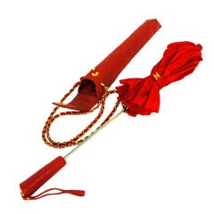 CHANEL Roter Regenschirm mit gesteppter Gummitasche m. Kettenriemen