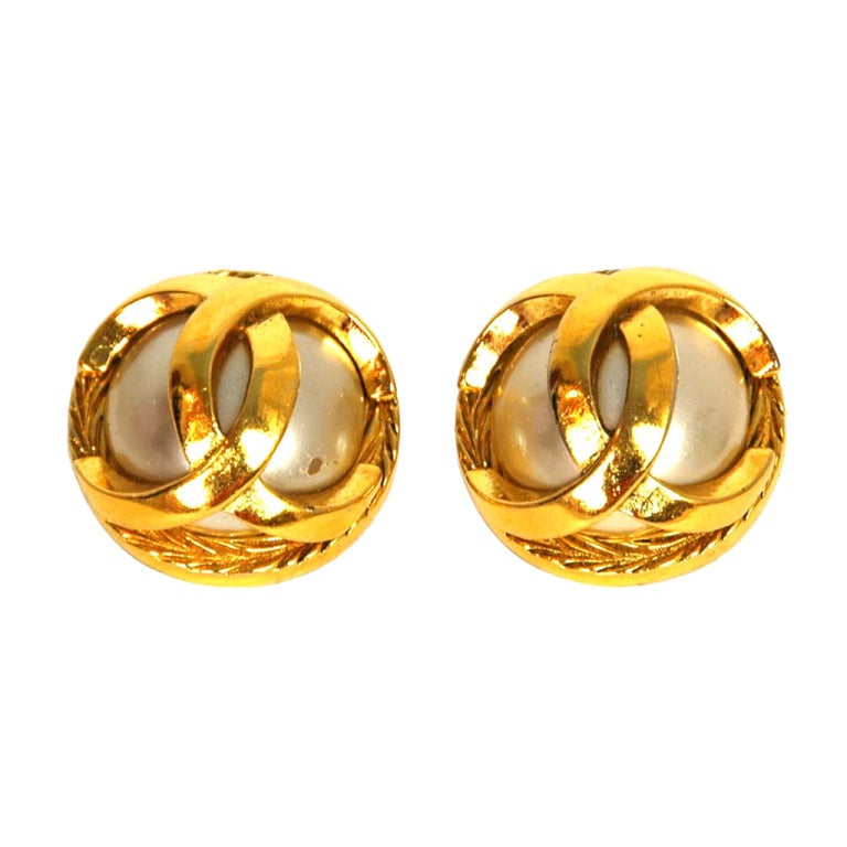 CHANEL Gold CC Clip On Earrings