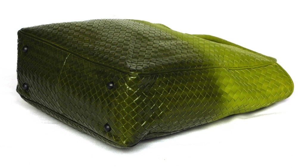 Bottega Veneta Green Woven Leather Ombre Tote In Excellent Condition In New York, NY