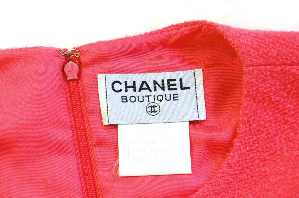 Women's CHANEL Coral Sleeveless Boucle Dress SZ - 40