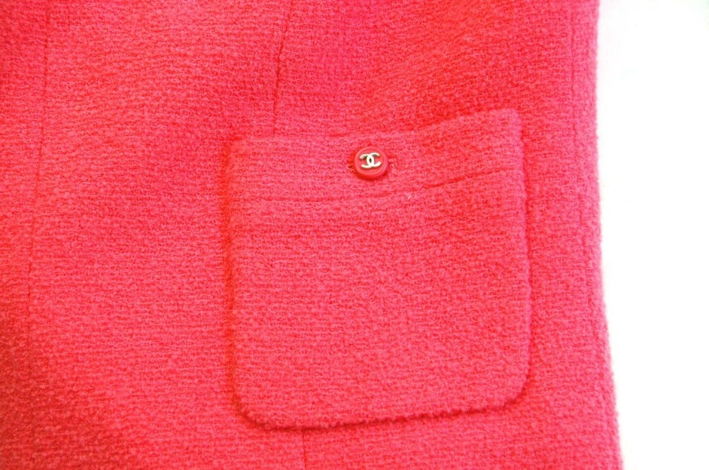 CHANEL Coral Sleeveless Boucle Dress SZ - 40 1