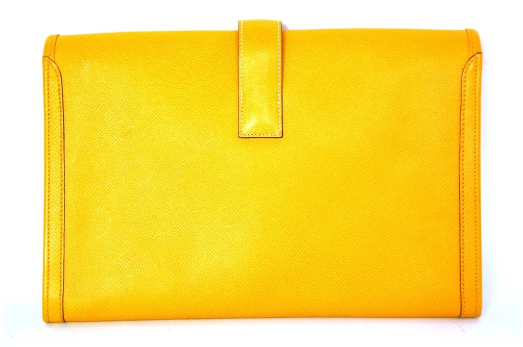 HERMES Yellow Epsom Leather Oversized 'Jige' H Clutch 1997 In Good Condition In New York, NY