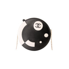 CHANEL BLACK/WHITE LAMBSKIN ROUND LIMITED EDITION RUNWAY BAG