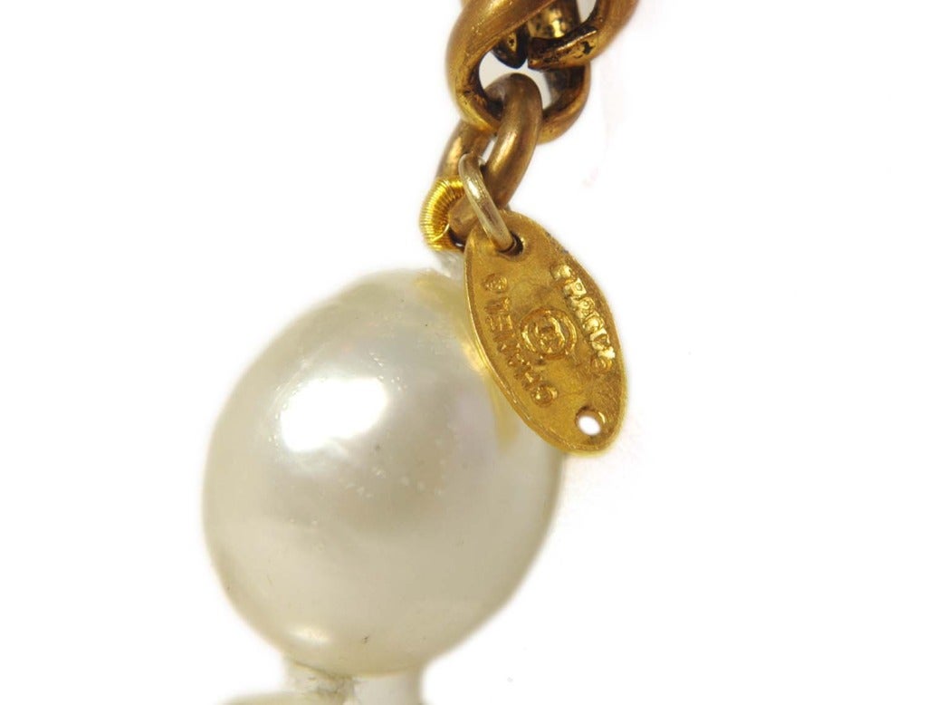 Women's CHANEL Goldtone Necklace W. Two Faux Pearl Sections 1984