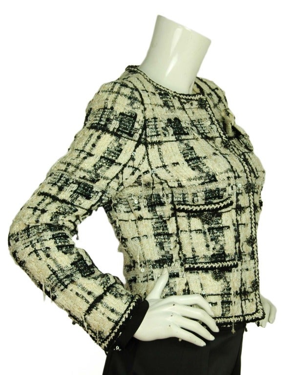CHANEL Black & White Sequin Fantasy Tweed Jacket w. 3 Pins c.2006 Sz. 38 In Good Condition In New York, NY