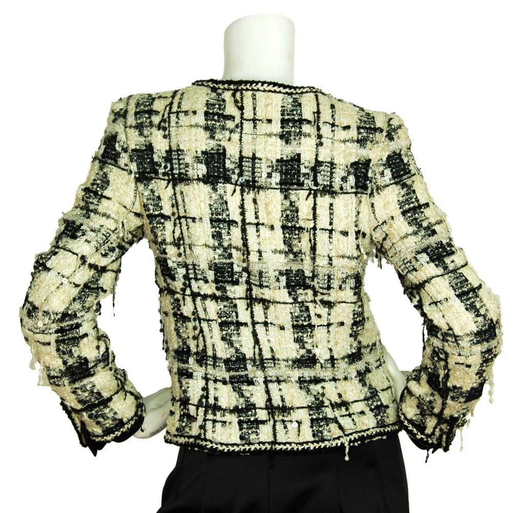 Women's CHANEL Black & White Sequin Fantasy Tweed Jacket w. 3 Pins c.2006 Sz. 38