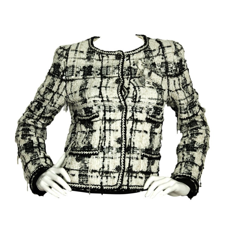 CHANEL Black & White Sequin Fantasy Tweed Jacket w. 3 Pins c.2006 Sz. 38