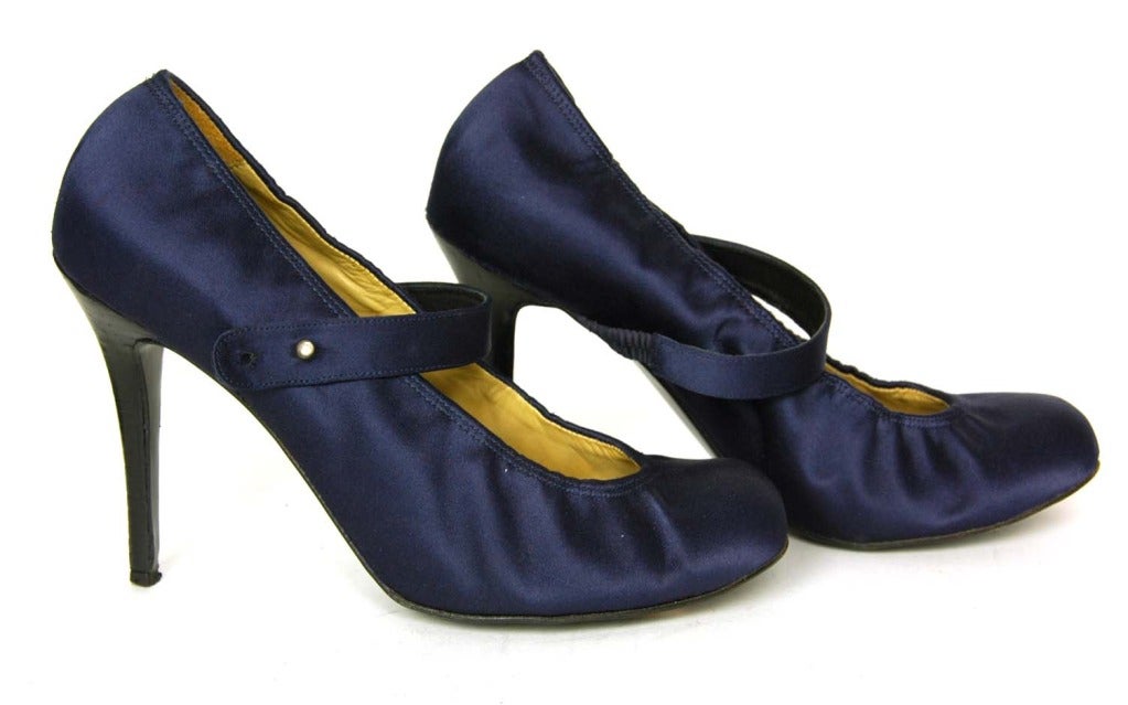 navy blue mary jane heels