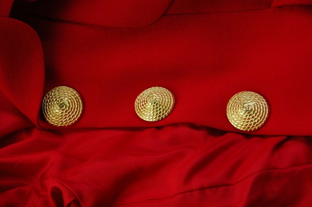 CHANEL Red Vintage Blazer W. Woven Gold Buttons Sz. 38 2