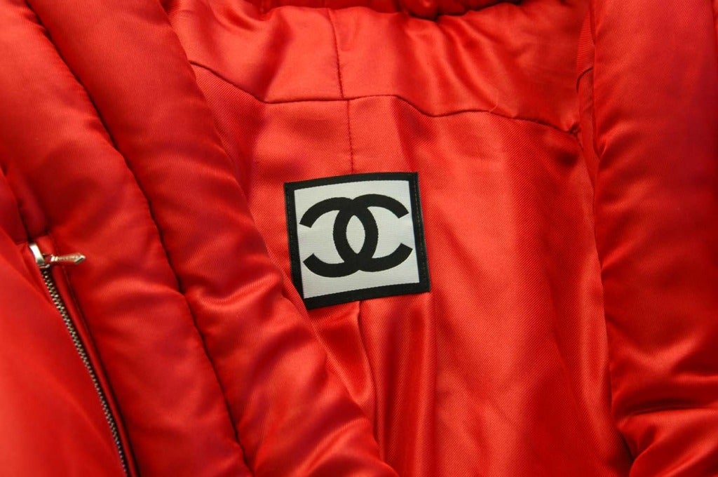 Women's CHANEL Red Cropped Puffer Jacket - Sz. Small