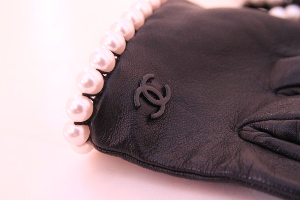 chanel pearl gloves