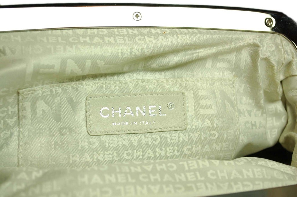 Chanel Ivory/Black Fur Shoulder Bag With Resin Frame and Chain 3