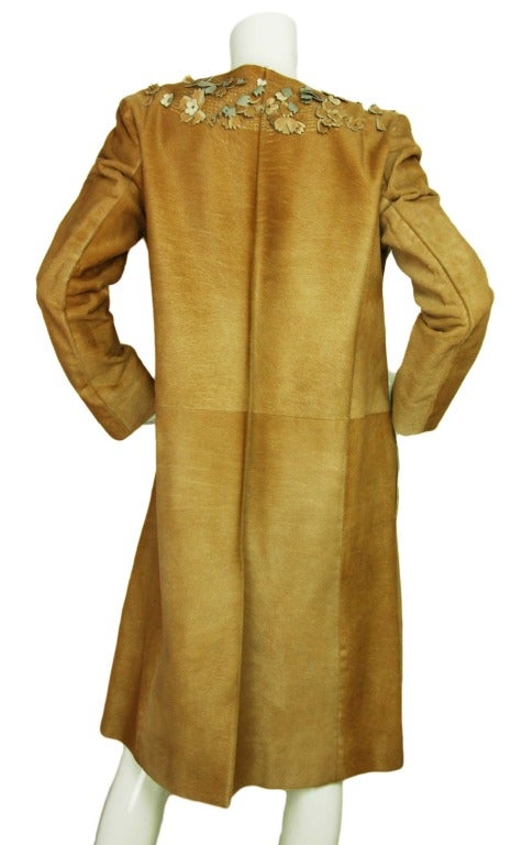 J. MENDEL Tan Ponyhair Coat W. Floral Applique & Perforated Detail Sz. Medium In Good Condition In New York, NY