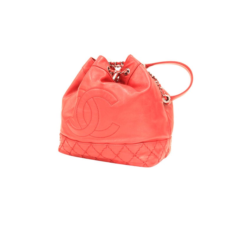 CHANEL RED LEATHER DRAWSTRING CHAIN BAG at 1stdibs