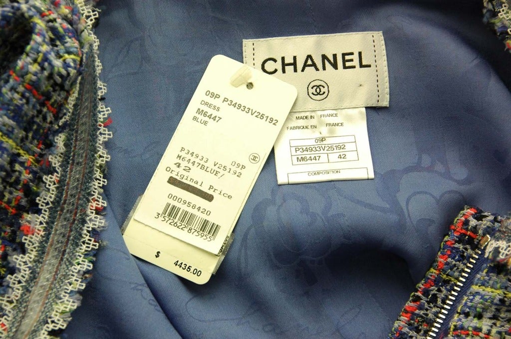 CHANEL 2009 Sleeveless Blue Tweed Zip Front Dress Sz.42 rt.$4880 In Excellent Condition In New York, NY