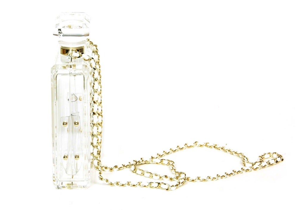 CHANEL Clear Plexiglass 'No. 5' Perfume Bottle Clutch W. Chain Strap c. 2014 In New Condition In New York, NY