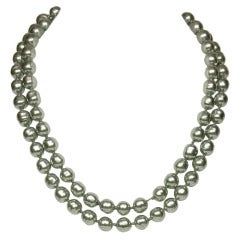 CHANEL Vintage Grey Pearl Necklace c. 1981