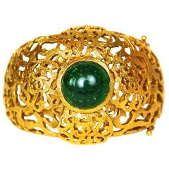 CHANEL Vintage '87 Filagre Green Gripoix Cuff Bracelet