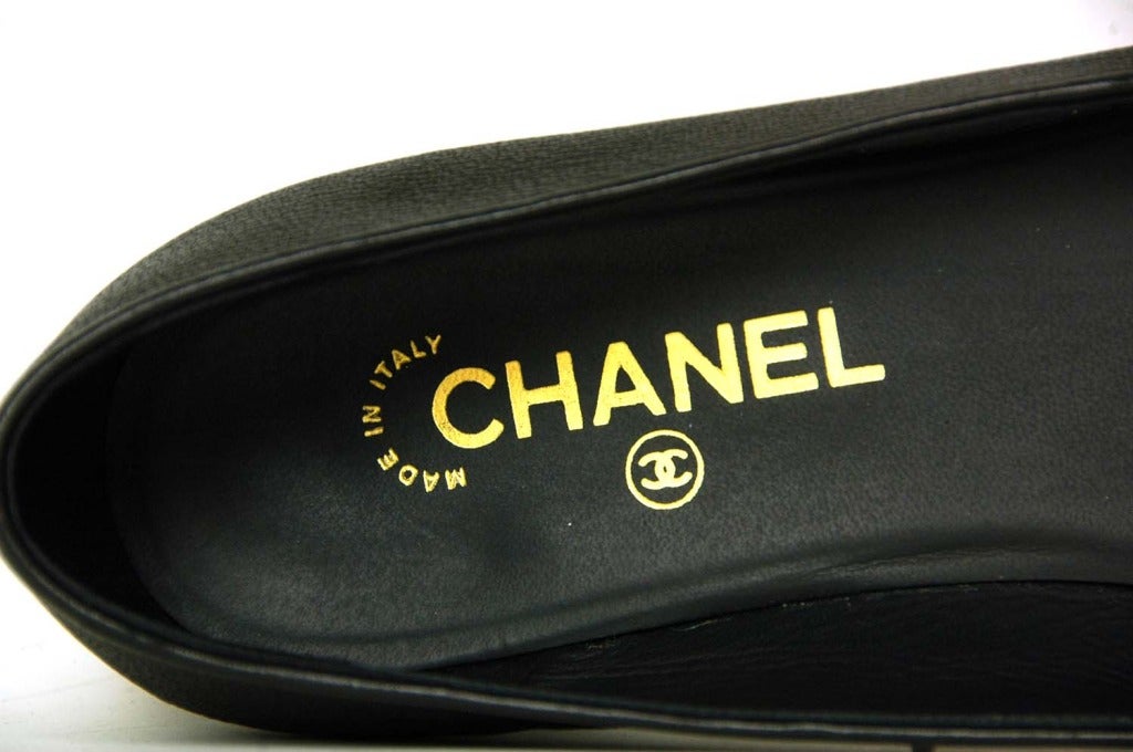 CHANEL Black Leather Flats W. Grosgrain Cap Toe Sz. 39.5 RT. $750 c. 2012 4