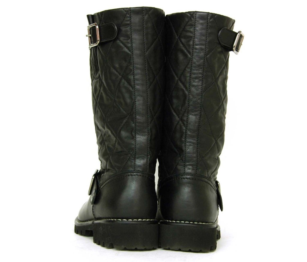 CHANEL Black Quilted Short Boots With Shearling Lining - Sz 9.5 at 1stDibs