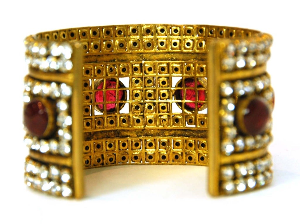 Women's Chanel 70's Red Gripoix & Rhinestone Gold Cuff Bracelet