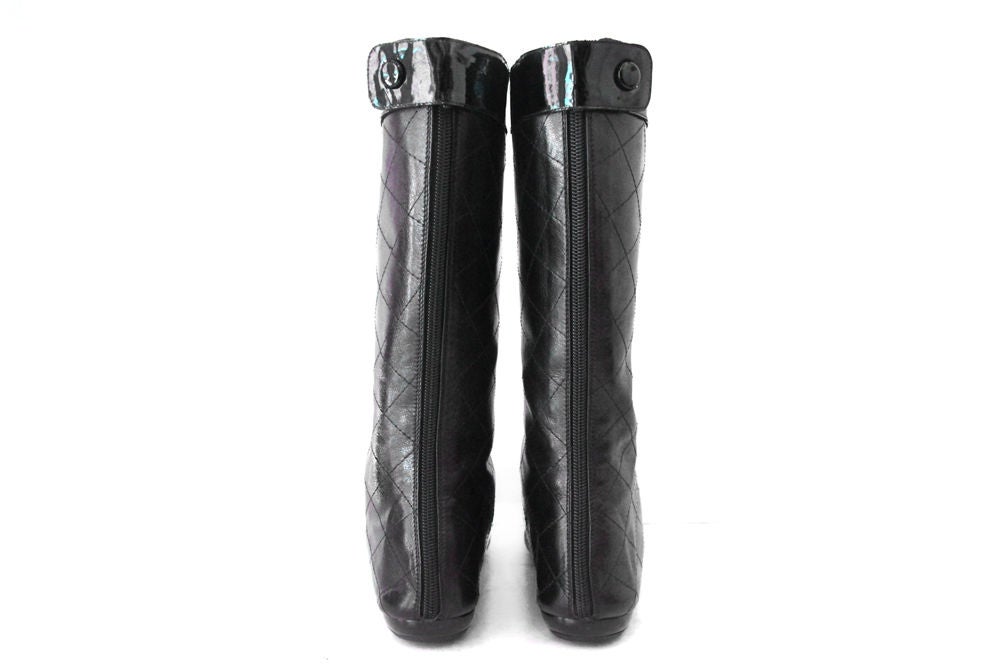 CHANEL BLACK QUILTED LEATHER BACK-ZIP BOOTS -37.5 3