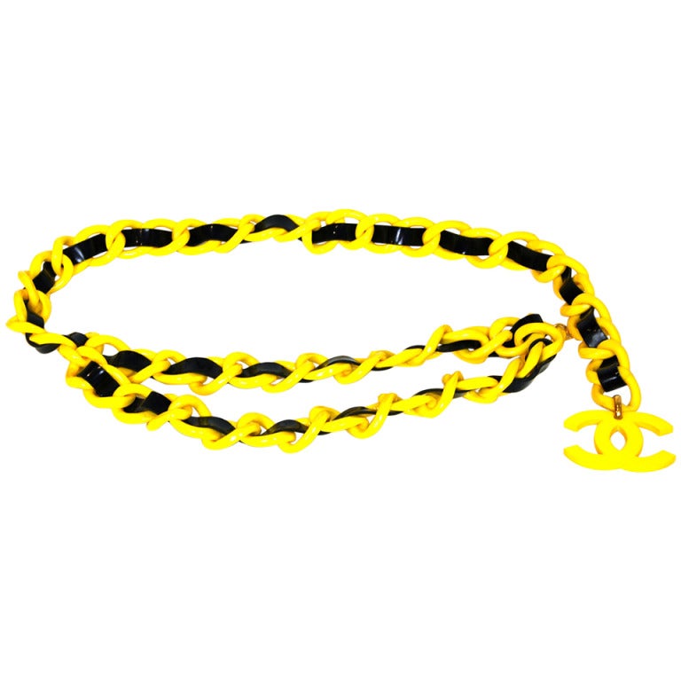 CHANEL Black/Yellow Resin And Patent Link Chain Belt