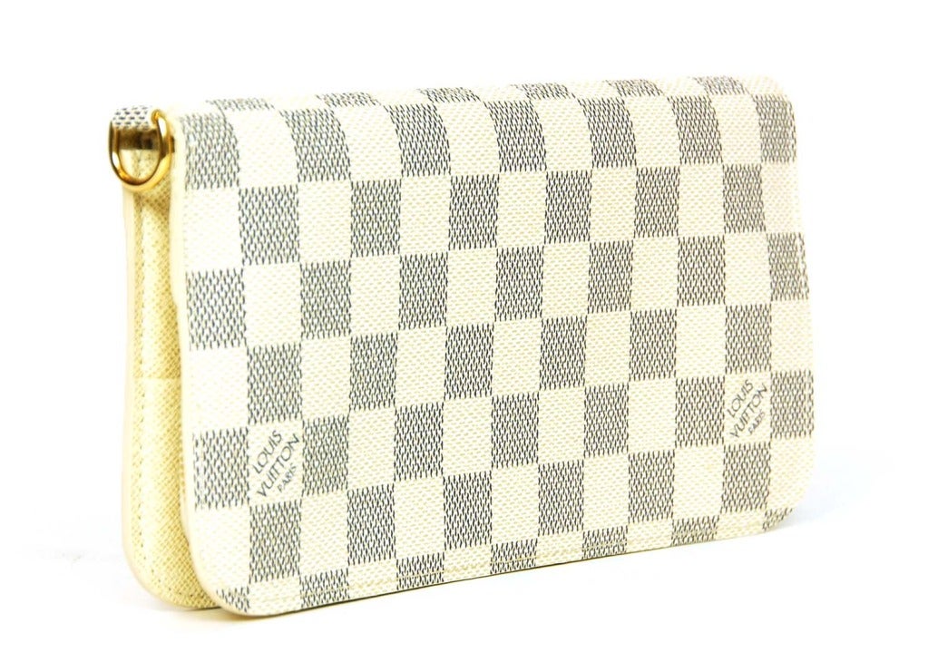 LOUIS VUITTON Damier Azur Insolite Wallet In Excellent Condition In New York, NY
