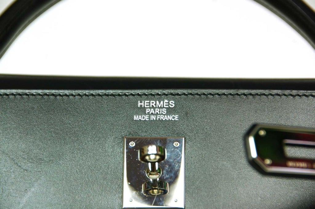 Hermes 40cm Black Box Leather Retourne Kelly Bag w. Strap PHW 1