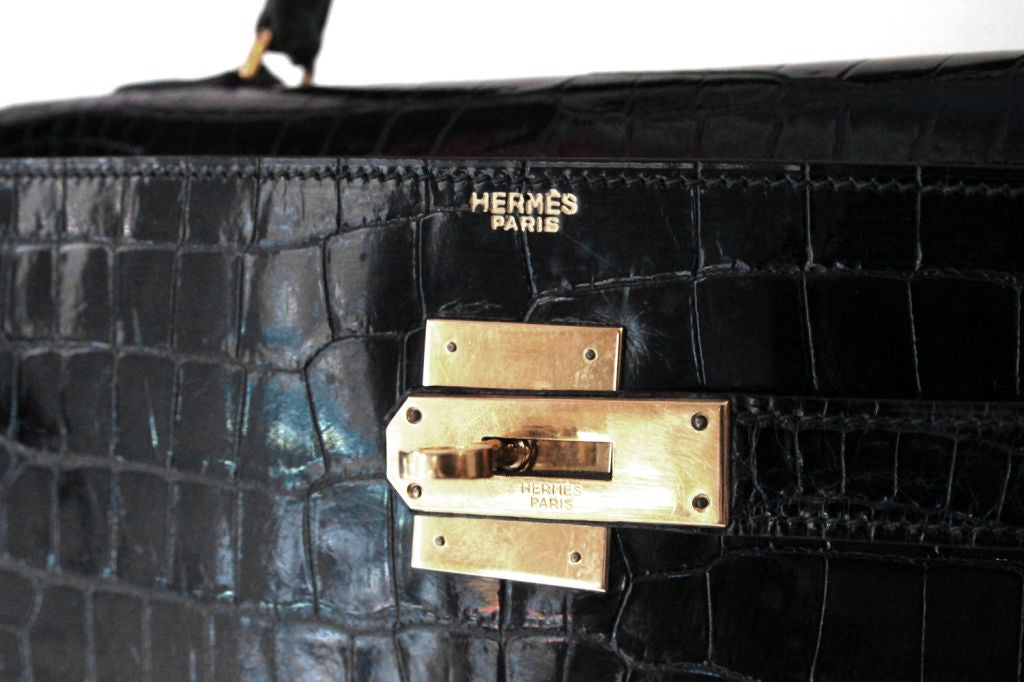 HERMES VINTAGE BLACK CROCODILE 32 CM KELLY BAG 2