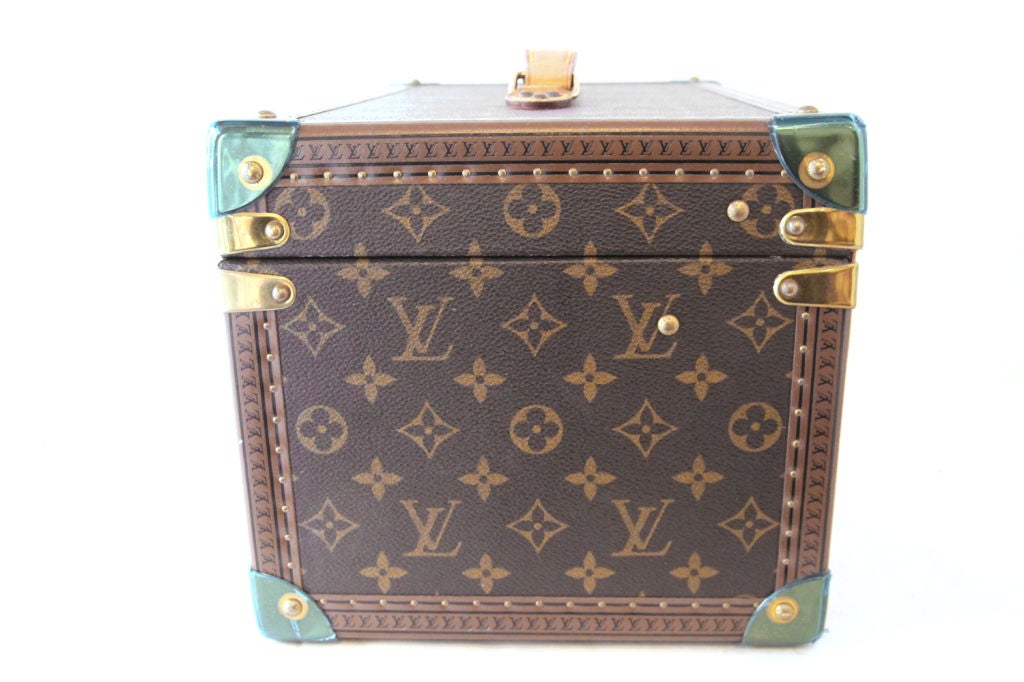 Women's LOUIS VUITTON MONOGRAM BOITE BOUTEILLES ST GLACE TRAIN CASE