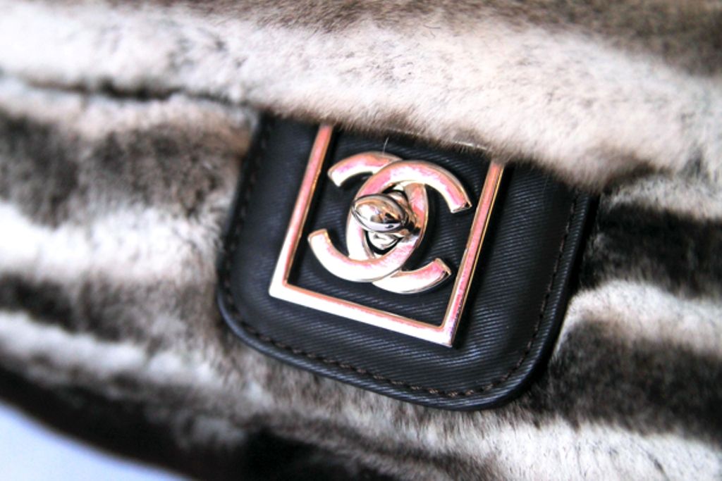 Rare Chanel Chinchilla Fur Jumbo Flap Bag 5