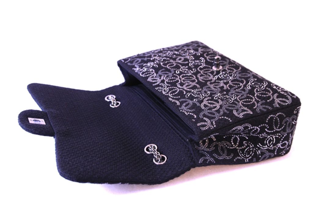 Chanel Tweed Boucle & Crystal Classic Jumbo Flag Bag 4