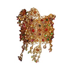 CHANEL Vintage 80's Gripoix & Pearl Gold Cuff Bracelet 2