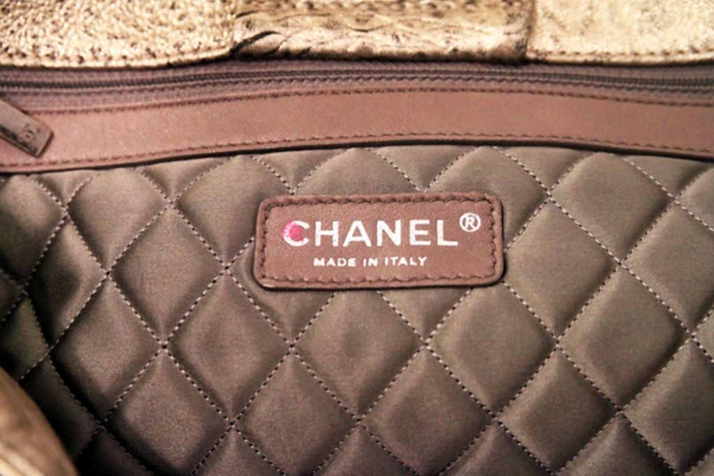 Chanel Le Marais Light Gold Large Leather Tote Bag 6