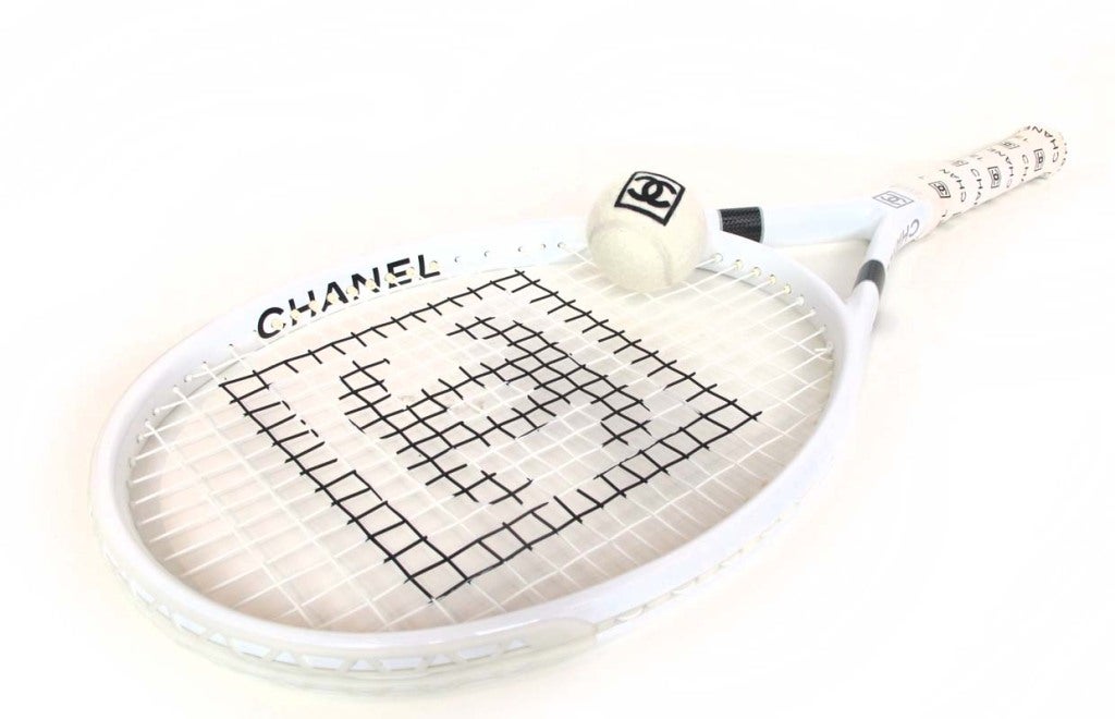 Chanel white With Black Tennis Racket & Ball.

Measurements: 

Length: 27.5