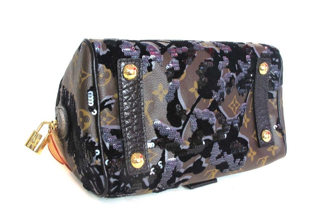 NEW RARE LOUIS VUITTON HANDBAG FLOWER DE JAIS CARROUSEL CANVAS SEQUINS  Brown Cloth ref.714769 - Joli Closet