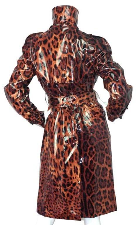 DOLCE & GABBANA Doppelreihiger Mantel mit Leopardenmuster aus Vinyl 1