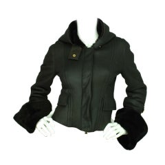 GUCCI Black Cropped Shearling Jacket with Wide Sleeves - Size 4