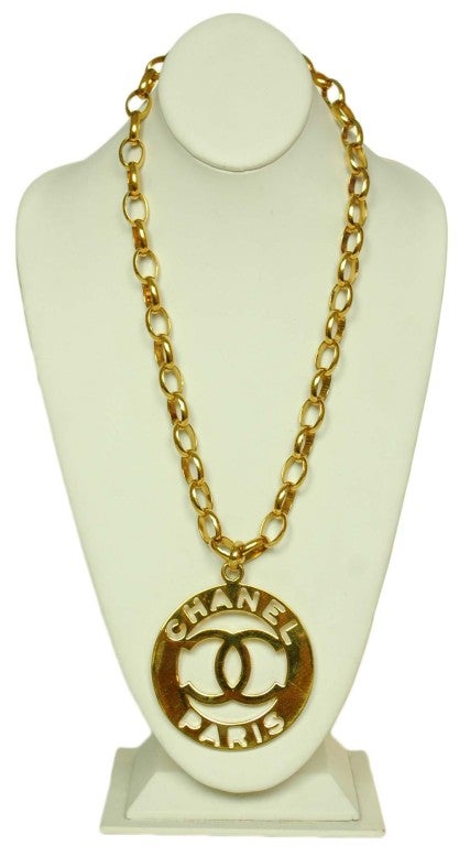 Chanel Gold Medallion Necklace with Heavy Chain
Age: 60's - 70's
Made In France
Materials: Steel
Stamped: 