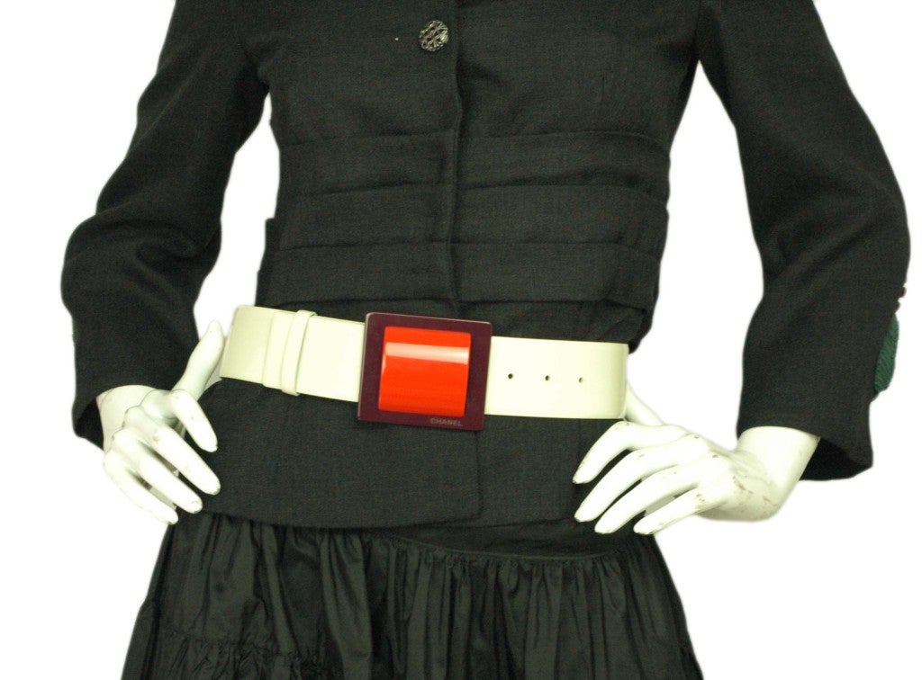 CHANEL Ivory Patent Leather Belt With Brown And Red Resin Buckle 4
