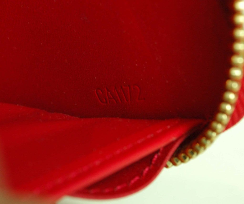 Women's LOUIS VUITTON Limited Edition Red/White Polka Dot 'Kusama' Zippy