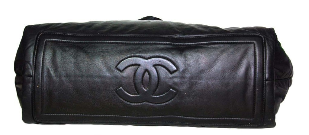 CHANEL Schwarzes Leder XL Cocoon Tote Bag 2