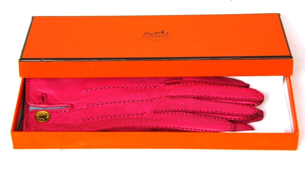 HERMES Pink Leather Gloves