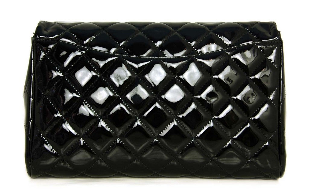 CHANEL Black Patent Leather Shoulder Bag 1