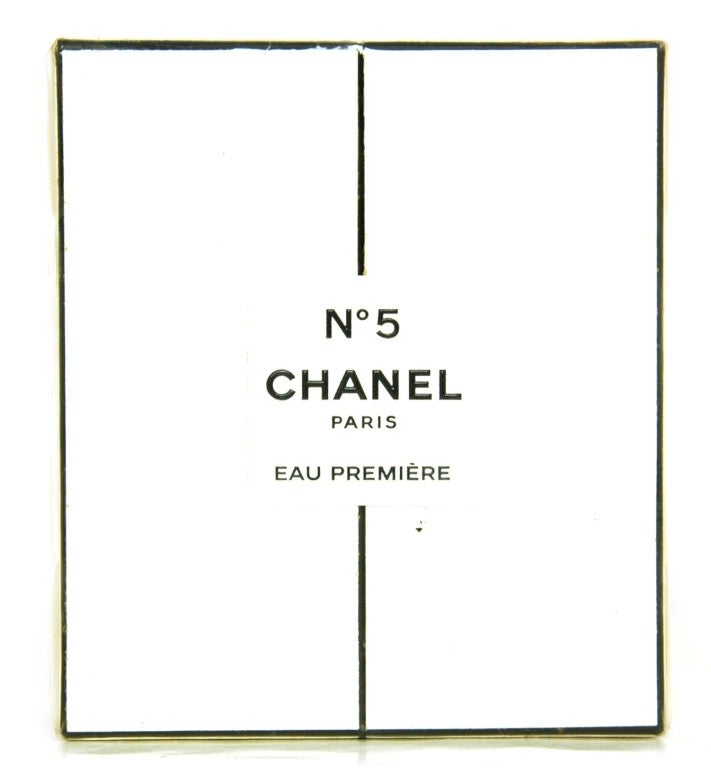 CHANEL Catwalk Limited Edition Eau Premiere .2 Oz Perfume

    Length: 3 1/2