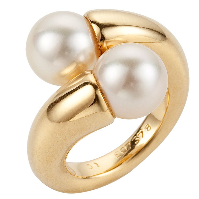 CARTIER Pearl Crossover Ring For Sale