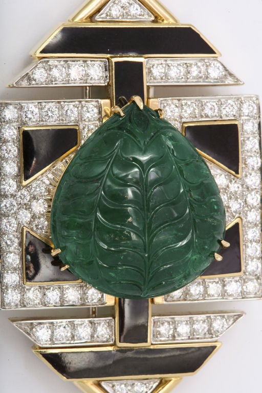 DAVID WEBB Mughal Emerald & Diamond Pendant Brooch For Sale 1