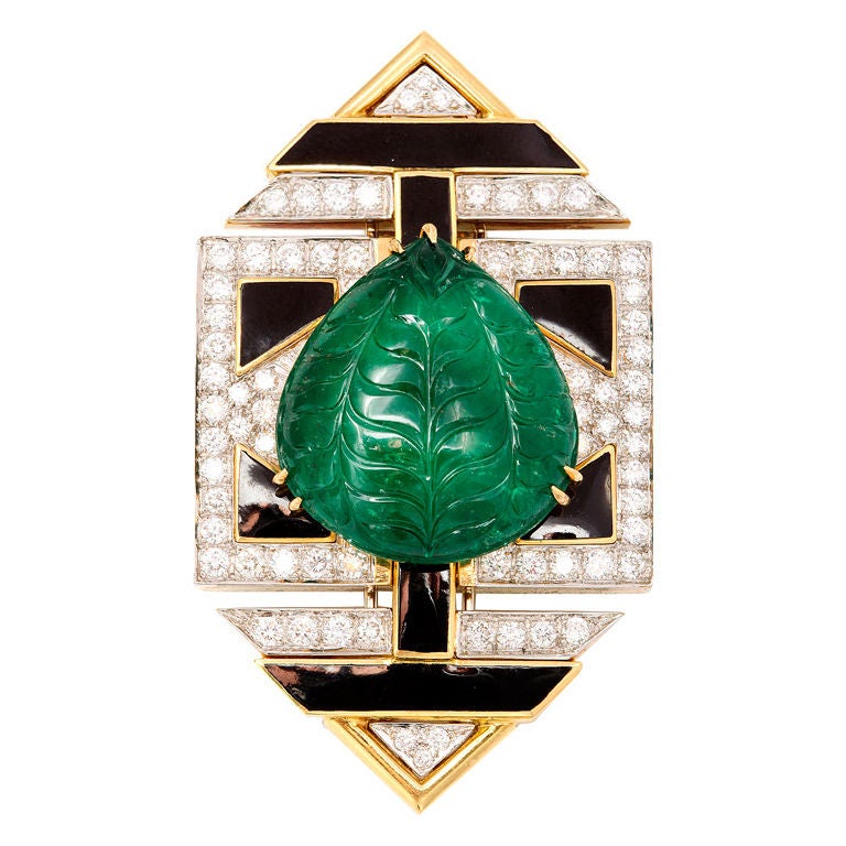 DAVID WEBB Mughal Emerald & Diamond Pendant Brooch For Sale